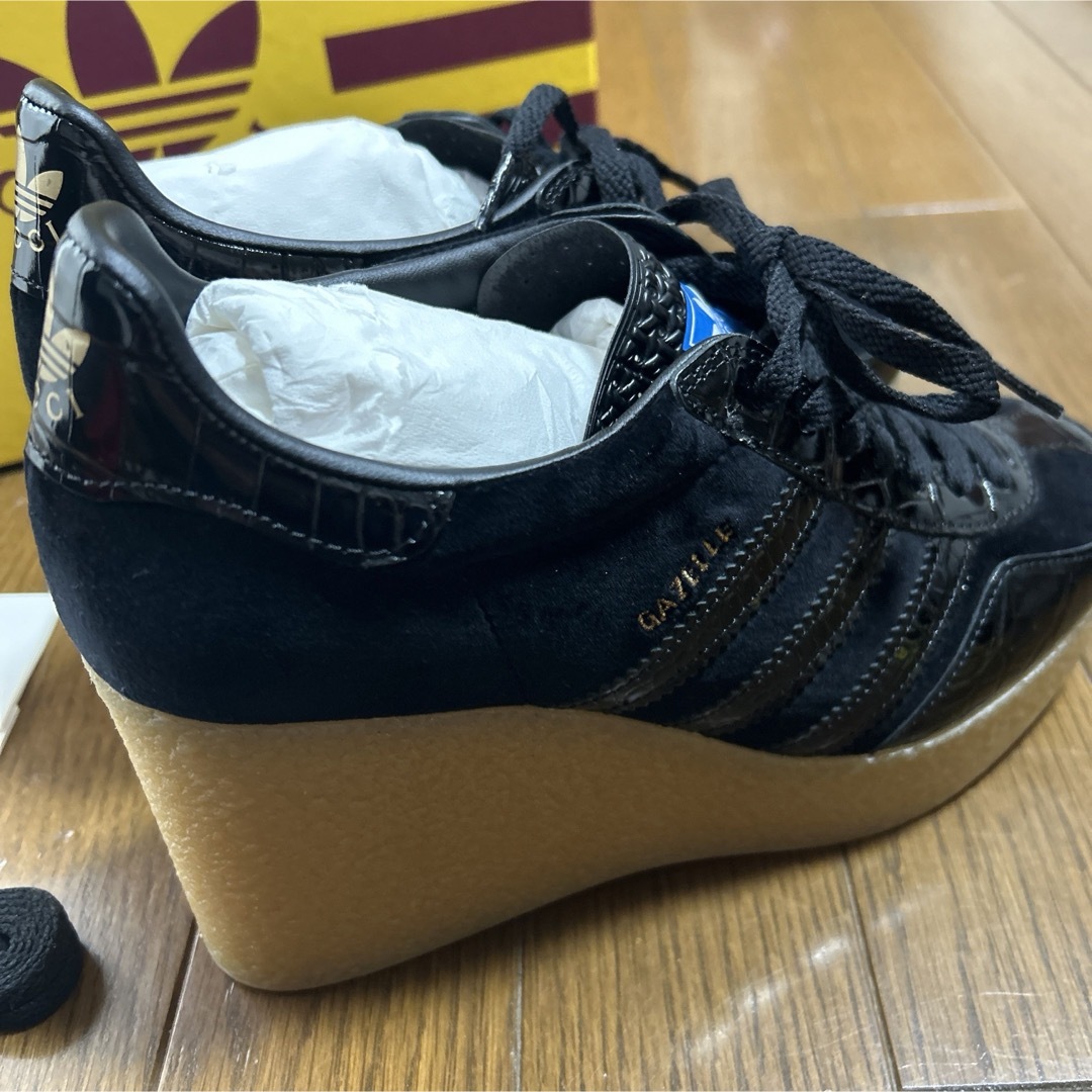 Gucci(グッチ)のadidas×GUCCI ガゼル コラボ スニーカー 25cm 38 希少 レディースの靴/シューズ(スニーカー)の商品写真