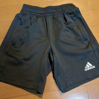 アディダス(adidas)のアディダス130センチ短パン(パンツ/スパッツ)