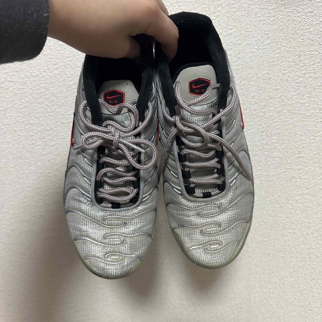 NIKE(ナイキ)のAIR MAX PLUS QS レディースの靴/シューズ(スニーカー)の商品写真