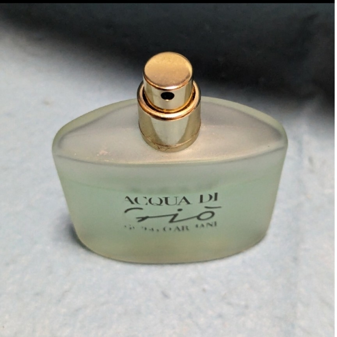 Giorgio Armani(ジョルジオアルマーニ)のジョルジオアルマーニアクアディジオオードトワレ50ml コスメ/美容のコスメ/美容 その他(その他)の商品写真