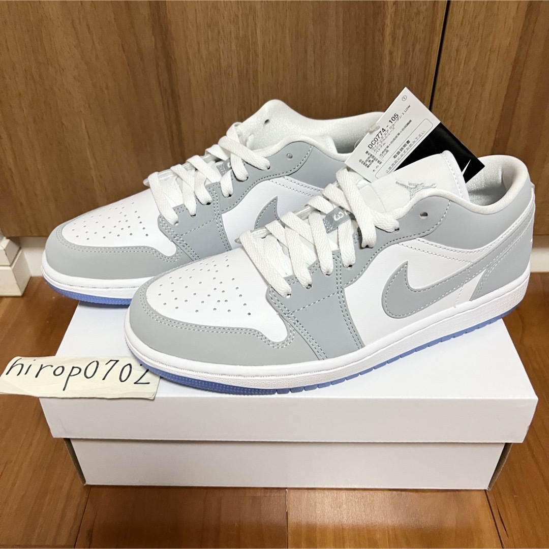 Jordan Brand（NIKE）(ジョーダン)のAIR JORDAN 1 LOW エアジョーダン ウルフグレー 27.0cm メンズの靴/シューズ(スニーカー)の商品写真