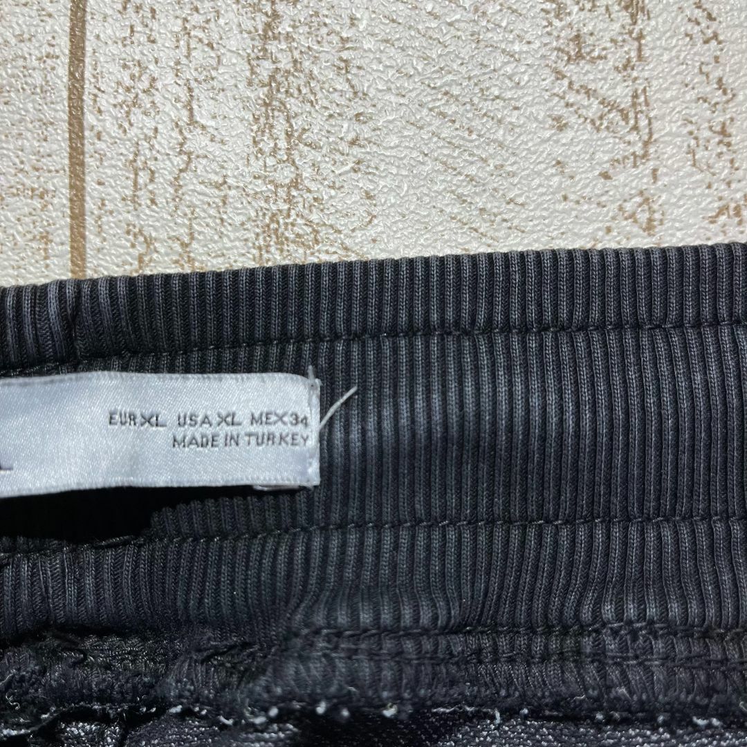 ZARA(ザラ)の【ZARA MAN】ザラ マン スウェットアンクルデニム ストレッチ ブラック メンズのパンツ(デニム/ジーンズ)の商品写真