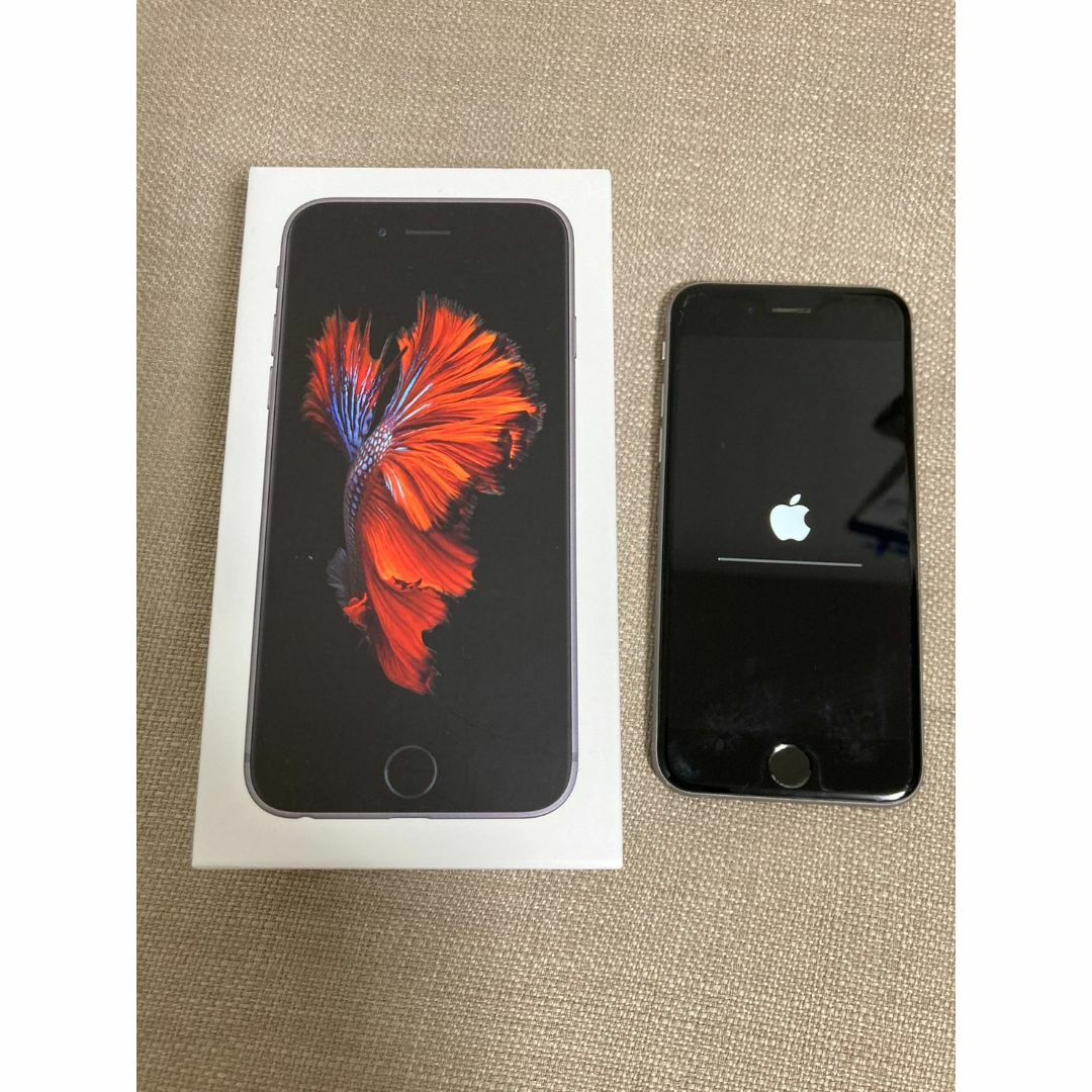 Apple(アップル)の【ユミコ様専用】iPhone6s 32GB  スマホ/家電/カメラのスマートフォン/携帯電話(スマートフォン本体)の商品写真