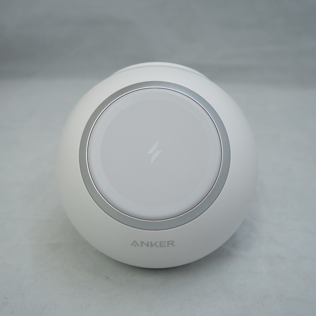 Anker(アンカー)のAnker (アンカー) Anker 637 Magnetic Charging Station (MagGo) ワイヤレス充電/電源タップ ホワイト) 本体のみ スマホ/家電/カメラのPC/タブレット(PC周辺機器)の商品写真