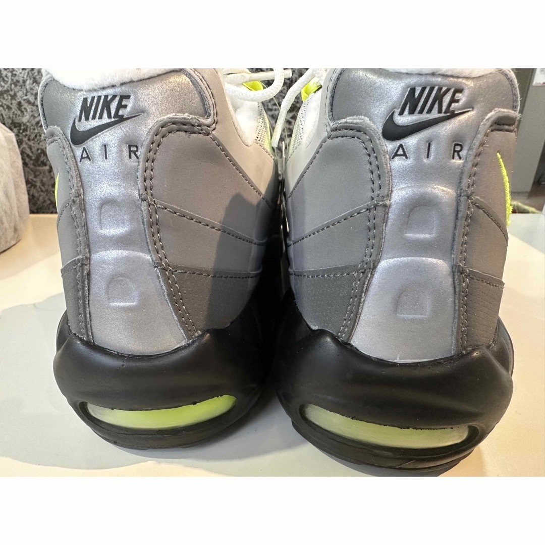 NIKE - NIKE AIR MAX 95 OG PREMIUM REFLECTORの通販 by 美咲 NIKE - NIKE AIR MAX 95 OG PREMIUM REFLECTORの通販 by 美咲