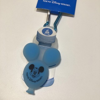 ディズニー(Disney)のディズニー　ペットボトルホルダー　カラビナ　ミッキー　バルーン　水色　ブルー(キャラクターグッズ)