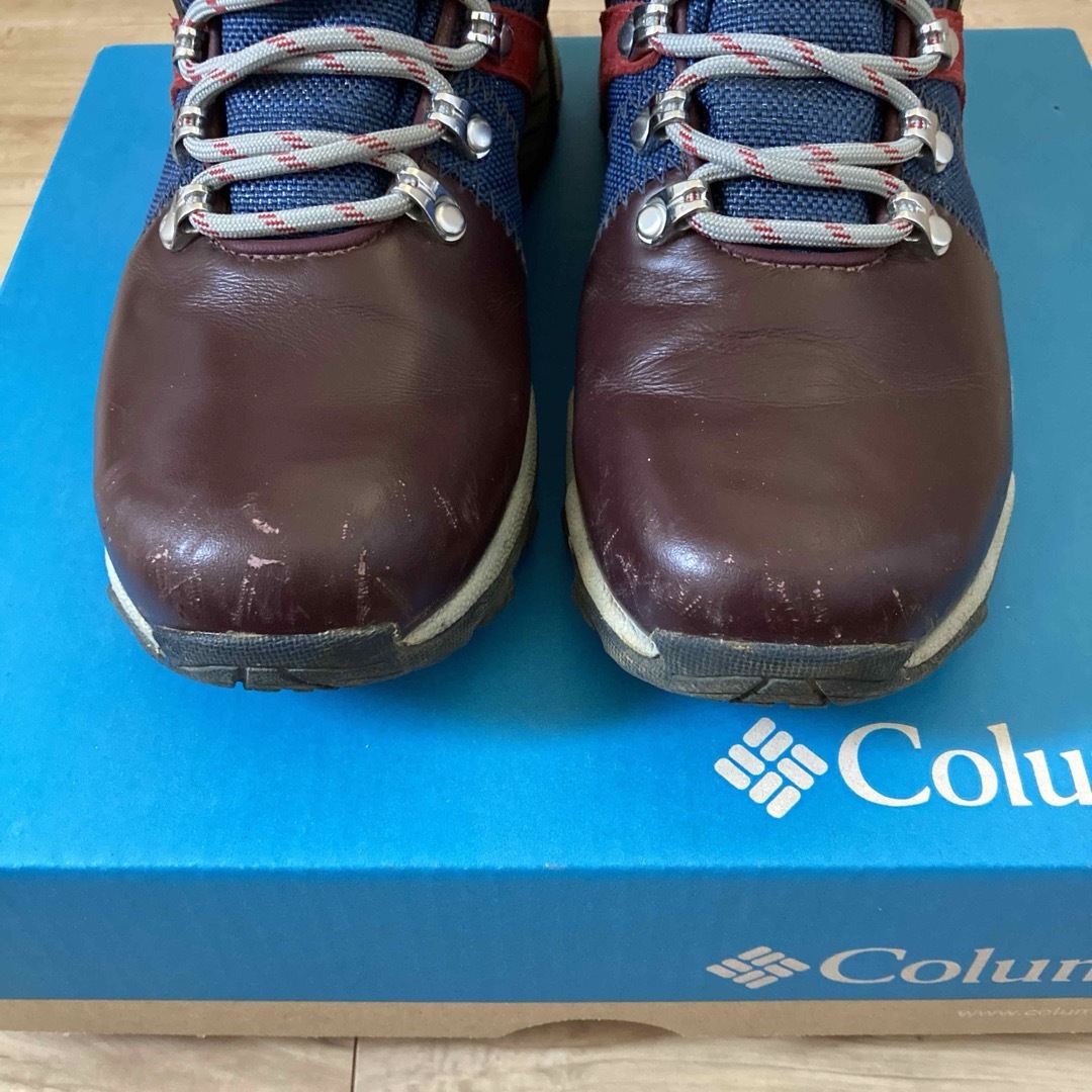 Columbia(コロンビア)のColumbia  コロンビア　トレッキングシューズ　登山靴 スポーツ/アウトドアのアウトドア(登山用品)の商品写真