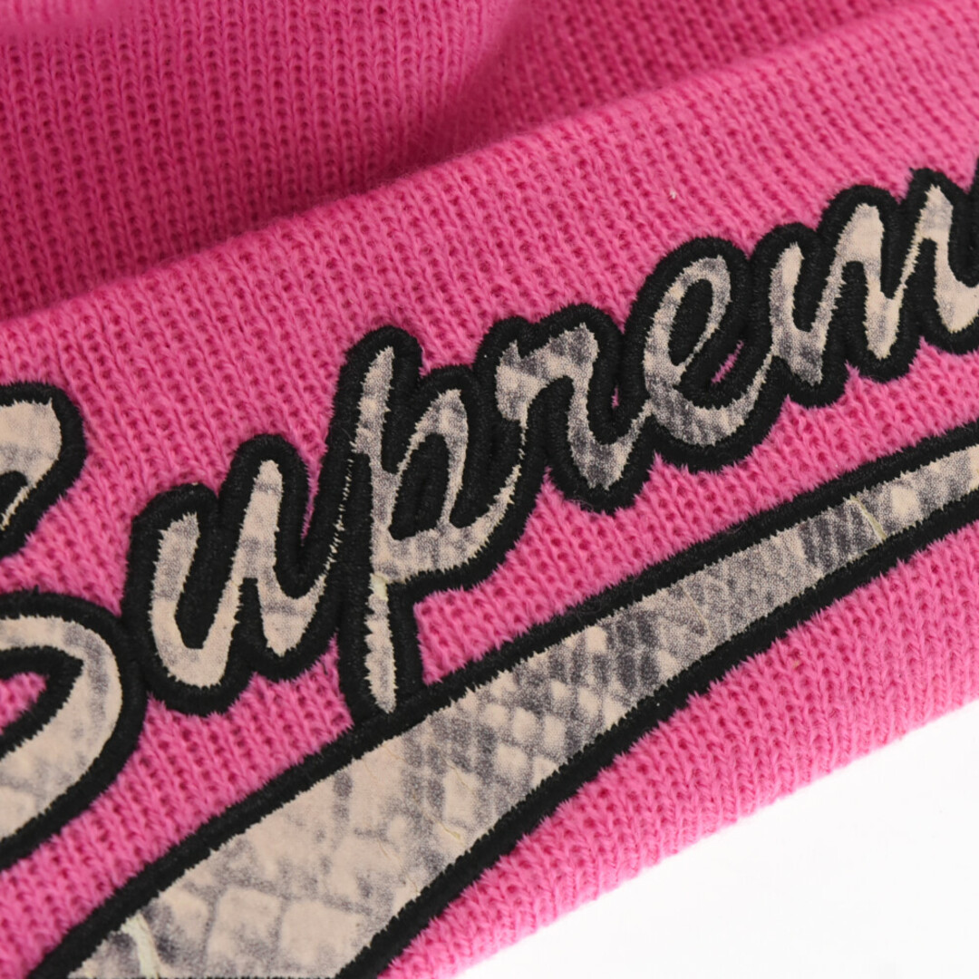 Supreme(シュプリーム)のSUPREME シュプリーム ×New Era Snake Script Beanie×ニューエラ ロゴ刺繍 ニット帽 ビーニー ピンク メンズの帽子(ニット帽/ビーニー)の商品写真