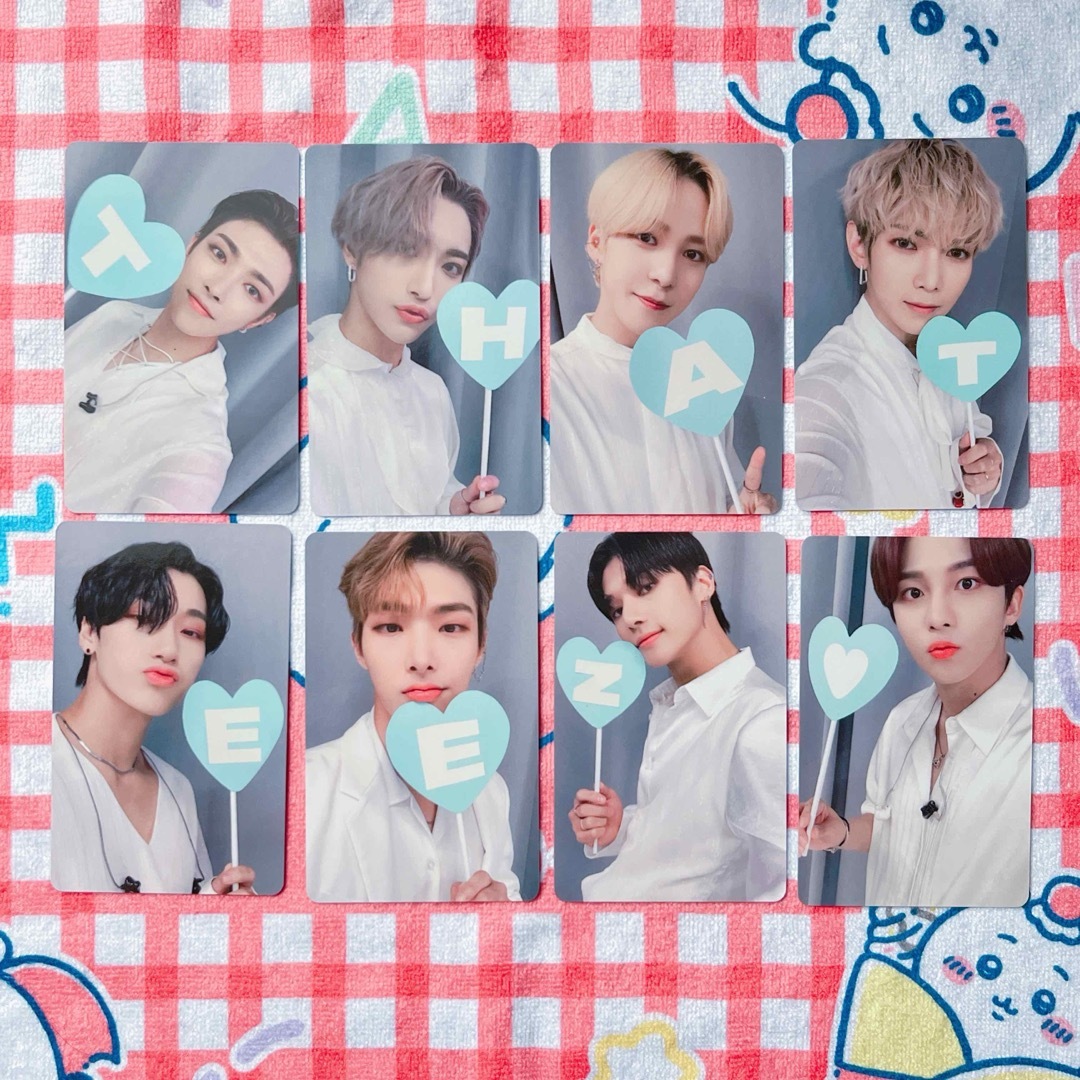 ATEEZ(エイティーズ)のATEEZ port of call トレカ Photo card 1set エンタメ/ホビーのタレントグッズ(アイドルグッズ)の商品写真