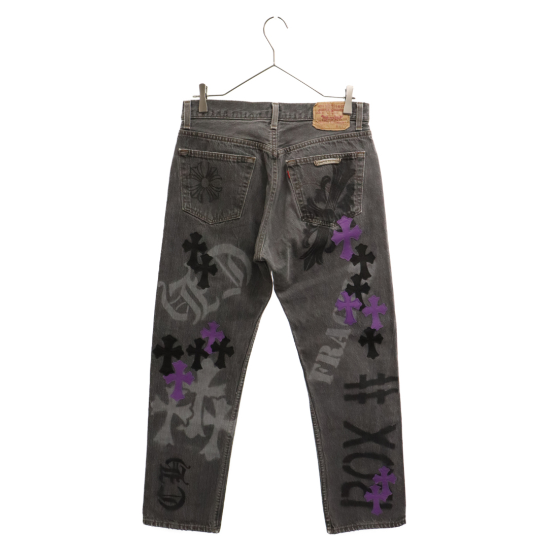 Chrome Hearts(クロムハーツ)のCHROME HEARTS クロムハーツ ×LEVI'S 501 STENCIL DENIM ステンシル ペイントデザイン クロスパッチ付き ストレート デニムパンツ ブラック/パープル メンズのパンツ(デニム/ジーンズ)の商品写真