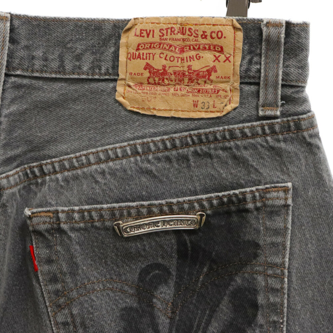 Chrome Hearts(クロムハーツ)のCHROME HEARTS クロムハーツ ×LEVI'S 501 STENCIL DENIM ステンシル ペイントデザイン クロスパッチ付き ストレート デニムパンツ ブラック/パープル メンズのパンツ(デニム/ジーンズ)の商品写真