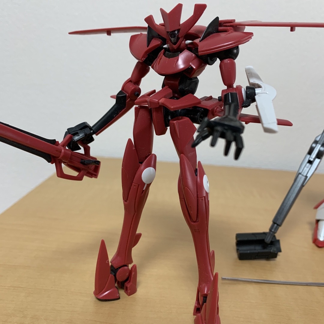 【HG】リボーンズガンダム &イナクトカスタム エンタメ/ホビーのおもちゃ/ぬいぐるみ(プラモデル)の商品写真