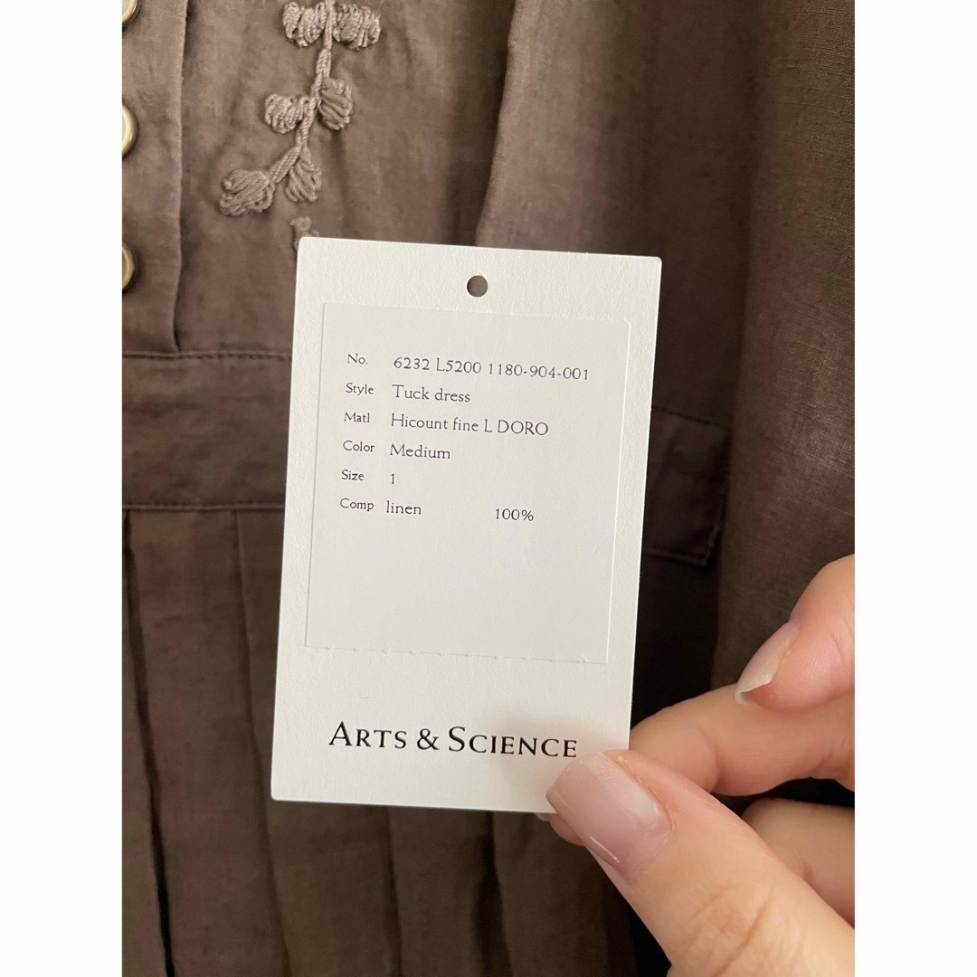 ARTS&SCIENCE(アーツアンドサイエンス)の【専用】ZANINI with A&S / Tuck Dress レディースのワンピース(ロングワンピース/マキシワンピース)の商品写真