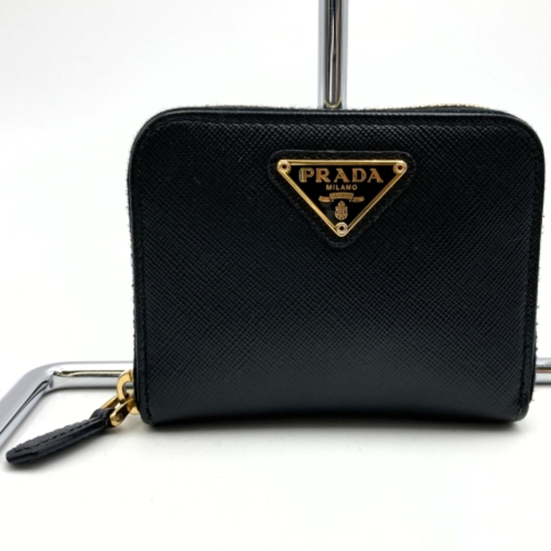 PRADA(プラダ)のPRADA プラダ   財布 コインケース ミニ財布 三角プレート ブラック 黒 レザー レディース 【中古】 レディースのファッション小物(財布)の商品写真