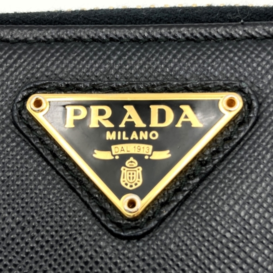 PRADA(プラダ)のPRADA プラダ   財布 コインケース ミニ財布 三角プレート ブラック 黒 レザー レディース 【中古】 レディースのファッション小物(財布)の商品写真