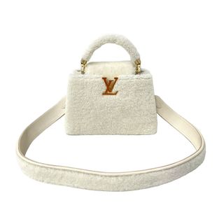 ルイヴィトン(LOUIS VUITTON)の新品同様 LOUIS VUITTON ルイ ヴィトン ファーカプシーヌBB ２WAYショルダーバッグ M21089 ムートン レザー ホワイト 中古 61490(ハンドバッグ)