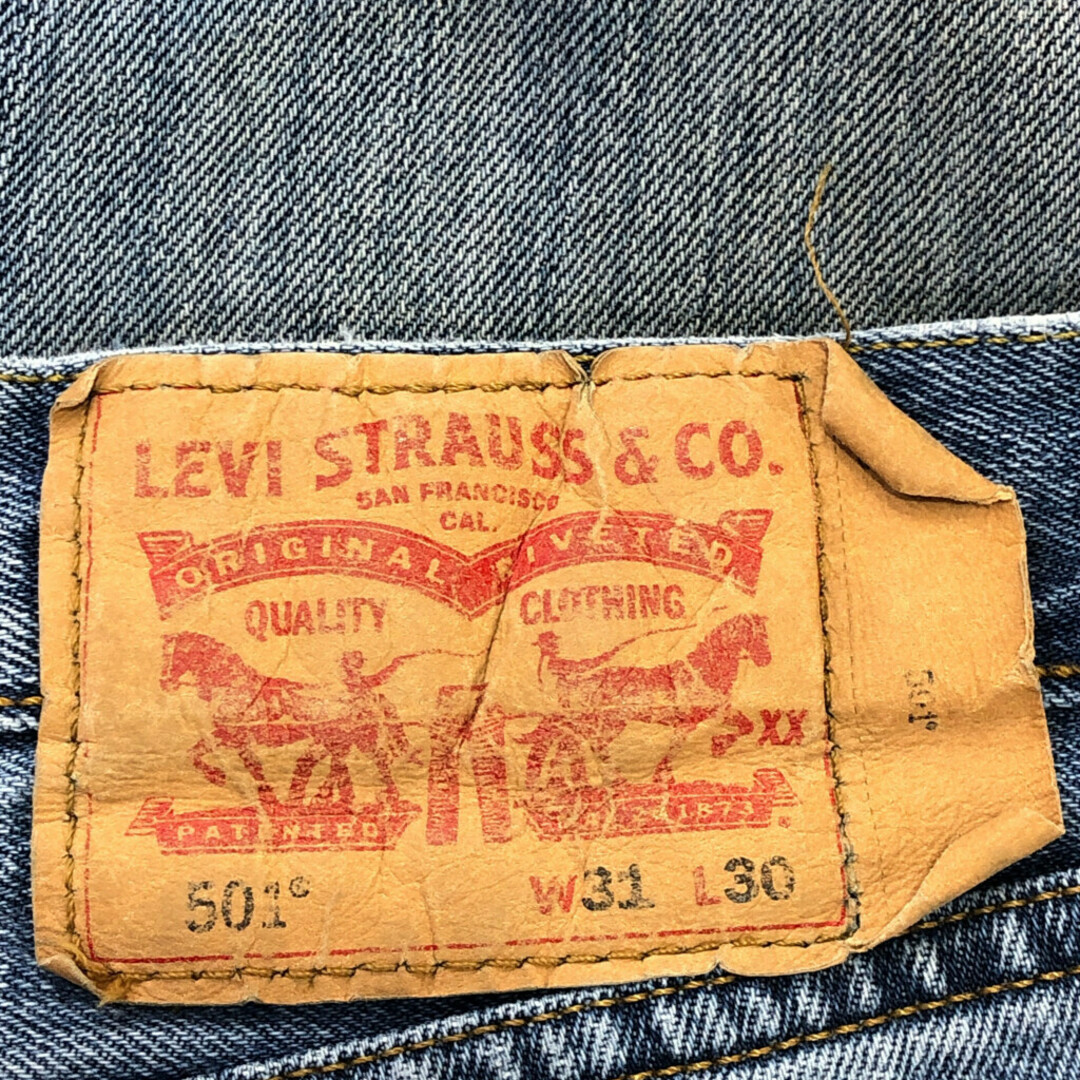 Levi's(リーバイス)のLevi's リーバイス 501 デニムパンツ アメカジ ブルー (メンズ W31 L30) 中古 古着 Q1919 メンズのパンツ(デニム/ジーンズ)の商品写真