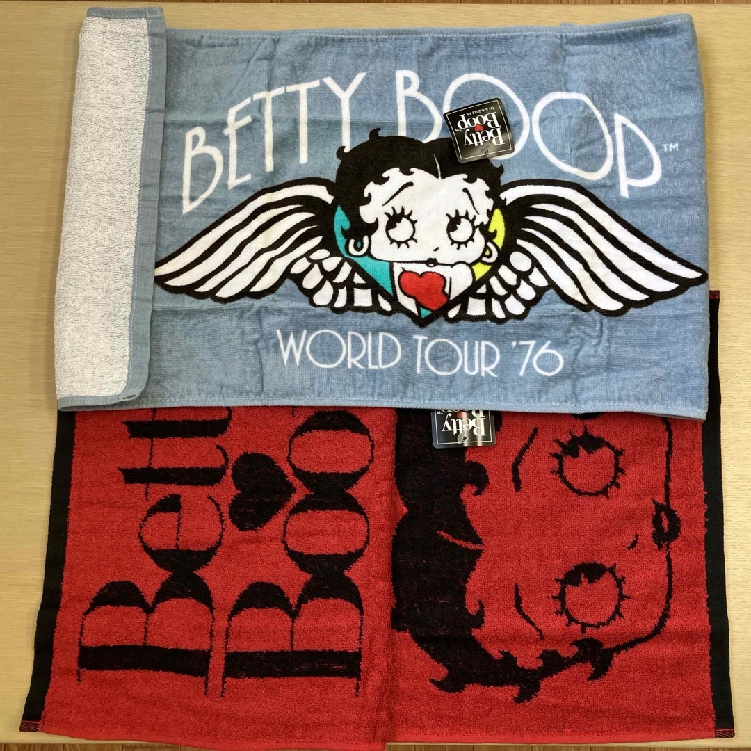 Betty Boop(ベティブープ)のBetty Boopフェイスタオル2枚組 インテリア/住まい/日用品の日用品/生活雑貨/旅行(タオル/バス用品)の商品写真