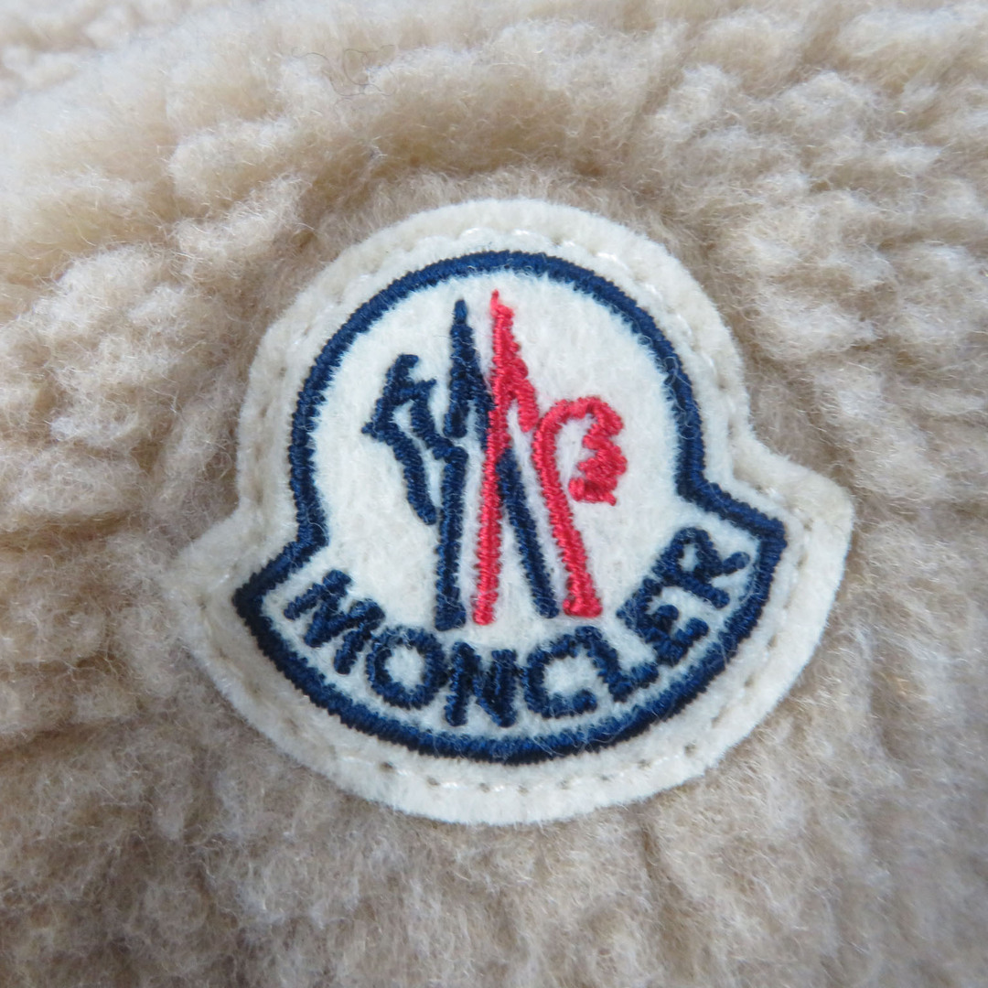 MONCLER(モンクレール)の極美品☆MONCLER モンクレール 2022年製 CHARAMILLON ロゴワッペン・フード付 ボアダウンコート ベージュ カーキ 1 国内正規品 レディース レディースのジャケット/アウター(ダウンコート)の商品写真