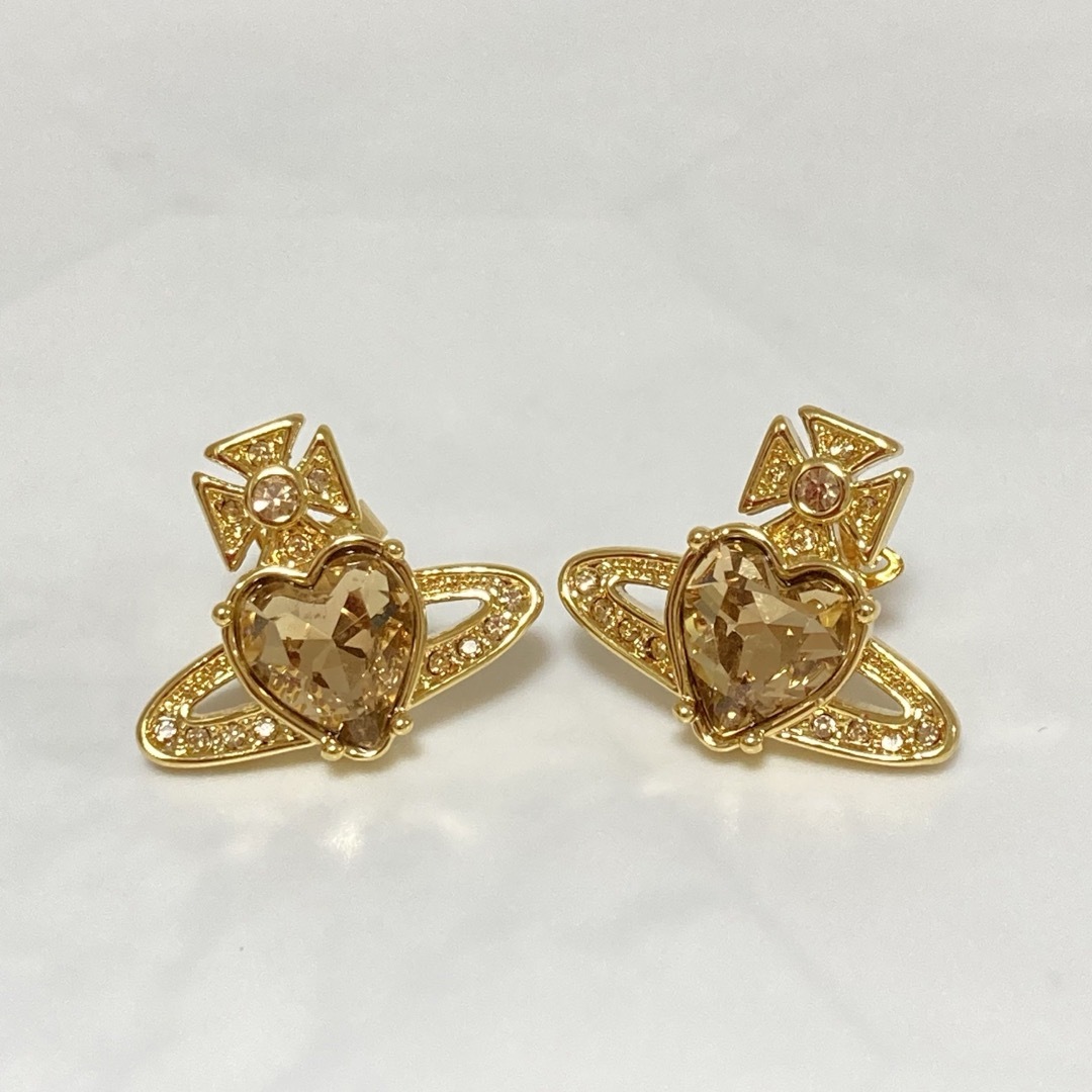 Vivienne Westwood(ヴィヴィアンウエストウッド)のヴィヴィアン　ARIELLAピアス　ゴールド レディースのアクセサリー(ピアス)の商品写真