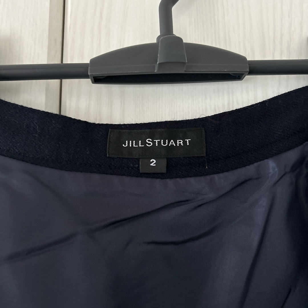 JILLSTUART(ジルスチュアート)のJILLSTUART ジルスチュアート レース切り替え フレアスカート 紺 2  レディースのスカート(ひざ丈スカート)の商品写真