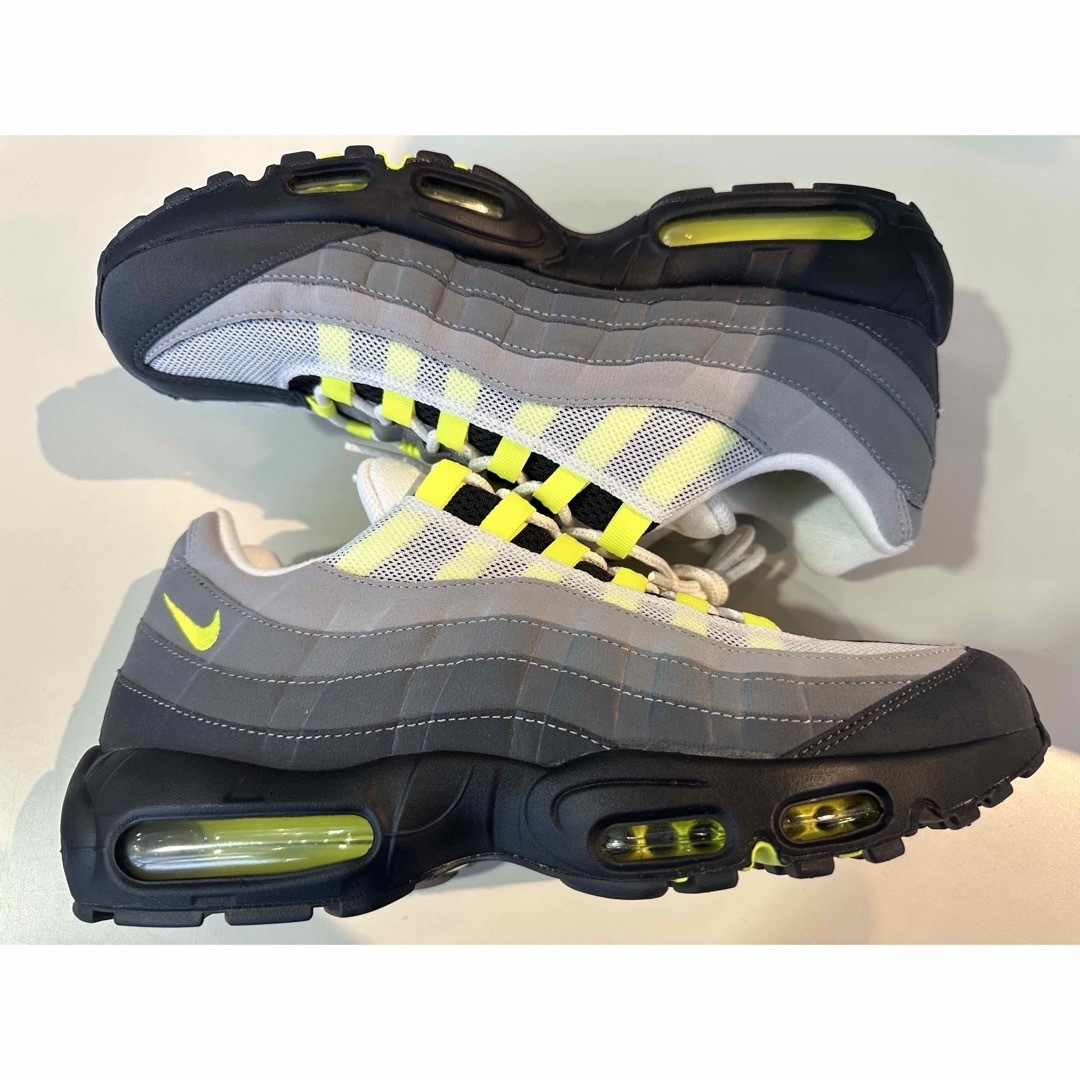 NIKE(ナイキ)の2020 NIKE AIR MAX 95 OG イエローグラデ US11 美品 メンズの靴/シューズ(スニーカー)の商品写真