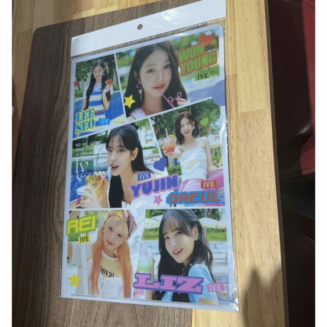 IVE クリアファイル エンタメ/ホビーのタレントグッズ(アイドルグッズ)の商品写真