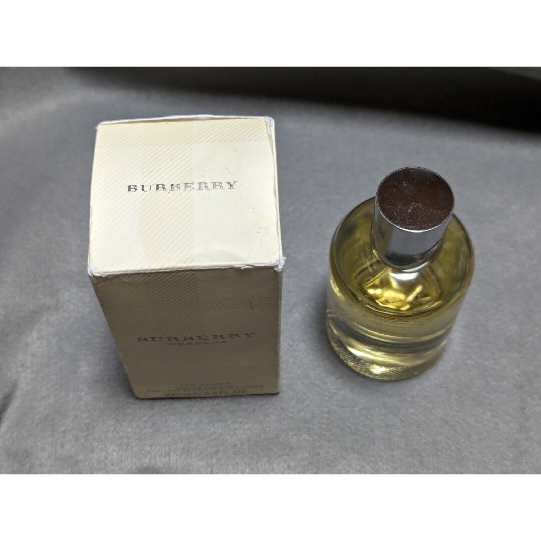 BURBERRY(バーバリー)のバーバリーウィークエンドフォーウーマンオードパルファム100ml コスメ/美容の香水(香水(女性用))の商品写真