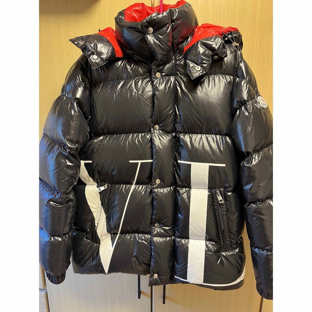 VALENTINO(ヴァレンティノ)の正規 VALENTINO ヴァレンティノ MONCLER ダウンジャケット メンズのジャケット/アウター(ダウンジャケット)の商品写真