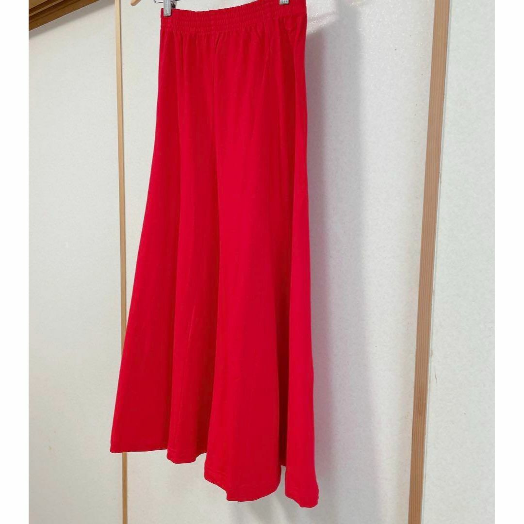 jasmi silk フレアースカート　レッド　ウエストゴム　カジュアル　綿素材 レディースのスカート(ロングスカート)の商品写真