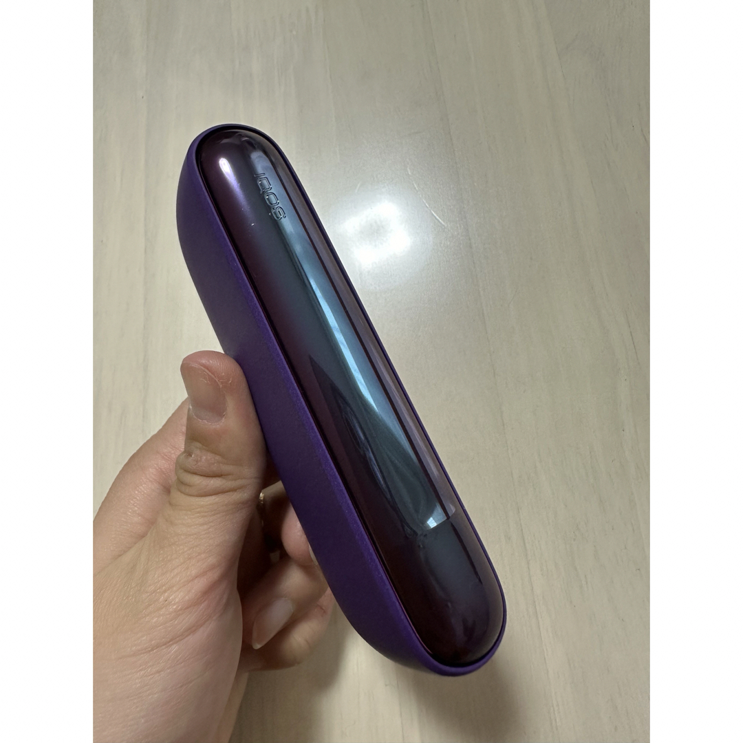 IQOS(アイコス)のiQOS ILUMA ネオンカラー スマホ/家電/カメラの生活家電(その他)の商品写真