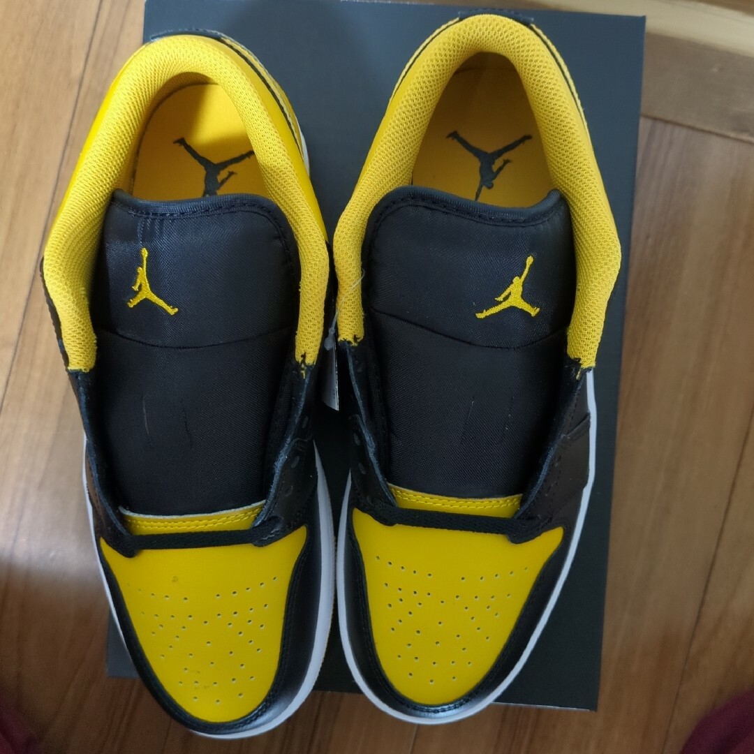 Jordan Brand（NIKE）(ジョーダン)の新品未使用 NIKE  AIR JORDAN 1 LOW エアジョーダン1 27 メンズの靴/シューズ(スニーカー)の商品写真