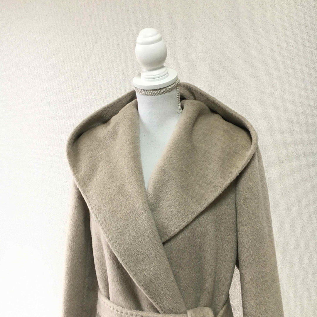 Max Mara(マックスマーラ)の近年美品　白タグ　MaxMara マックスマーラ　アルパカ　ウール　コート レディースのジャケット/アウター(ロングコート)の商品写真