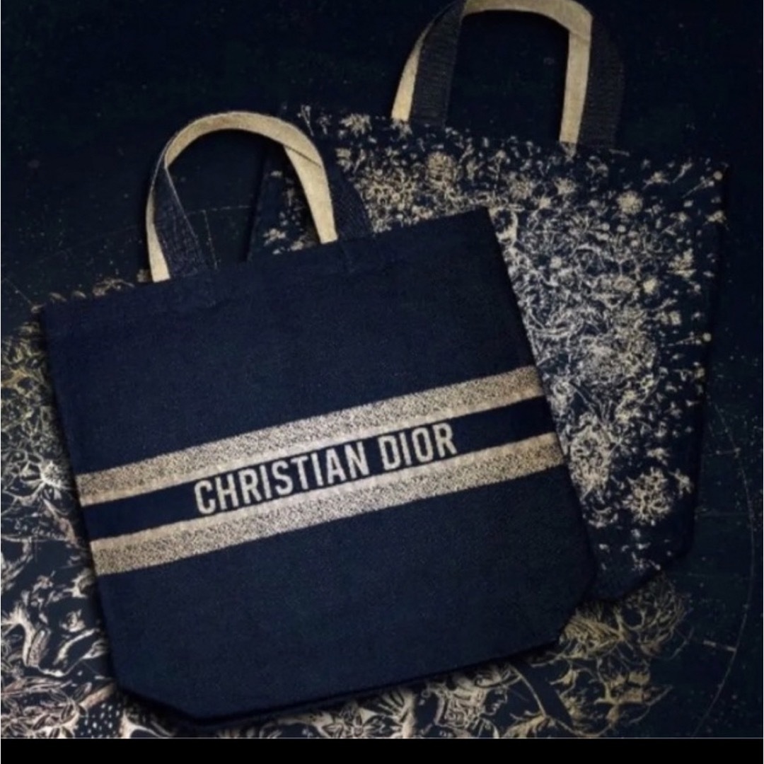 Christian Dior(クリスチャンディオール)の⭐︎新品未使用⭐︎ディオール　トートバッグ レディースのバッグ(トートバッグ)の商品写真