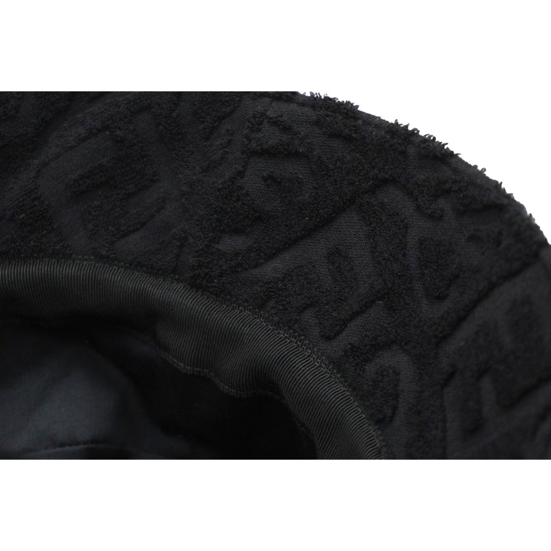 FENDI(フェンディ)のFENDI フェンディ バケットハット ズッカ柄 総柄 帽子 FXQ801 AIJM FFパターン FFカーリグラフィ ディテール M 美品 中古 56171 レディースの帽子(ハット)の商品写真