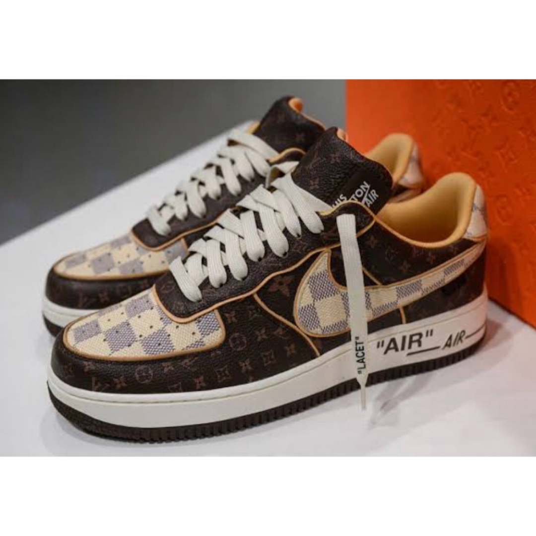 NIKE(ナイキ)のLOUIS VUITTON × NIKE AIR FORCE 1 LOWE  メンズの靴/シューズ(スニーカー)の商品写真