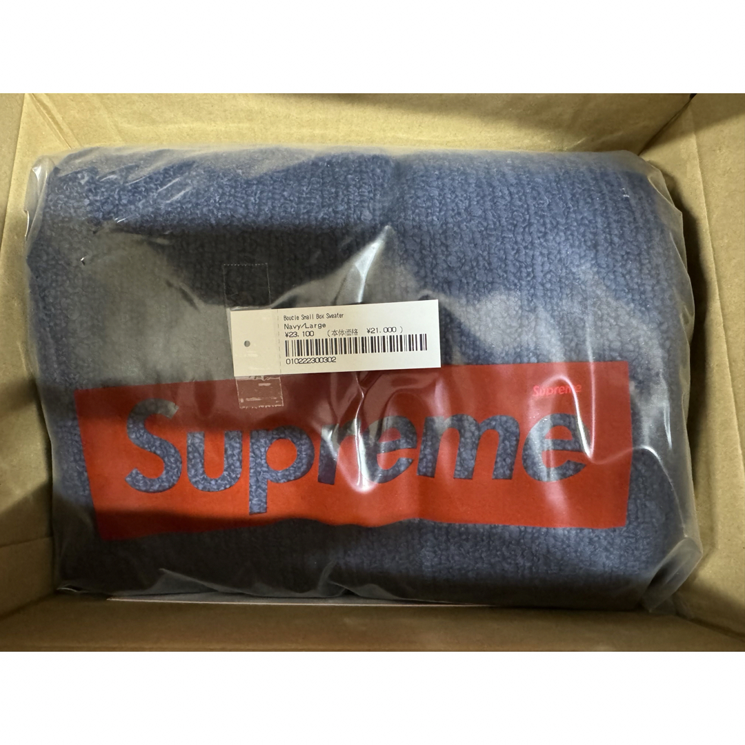 Supreme(シュプリーム)のSupreme Bouclé Small Box Sweater "Navy" メンズのトップス(ニット/セーター)の商品写真
