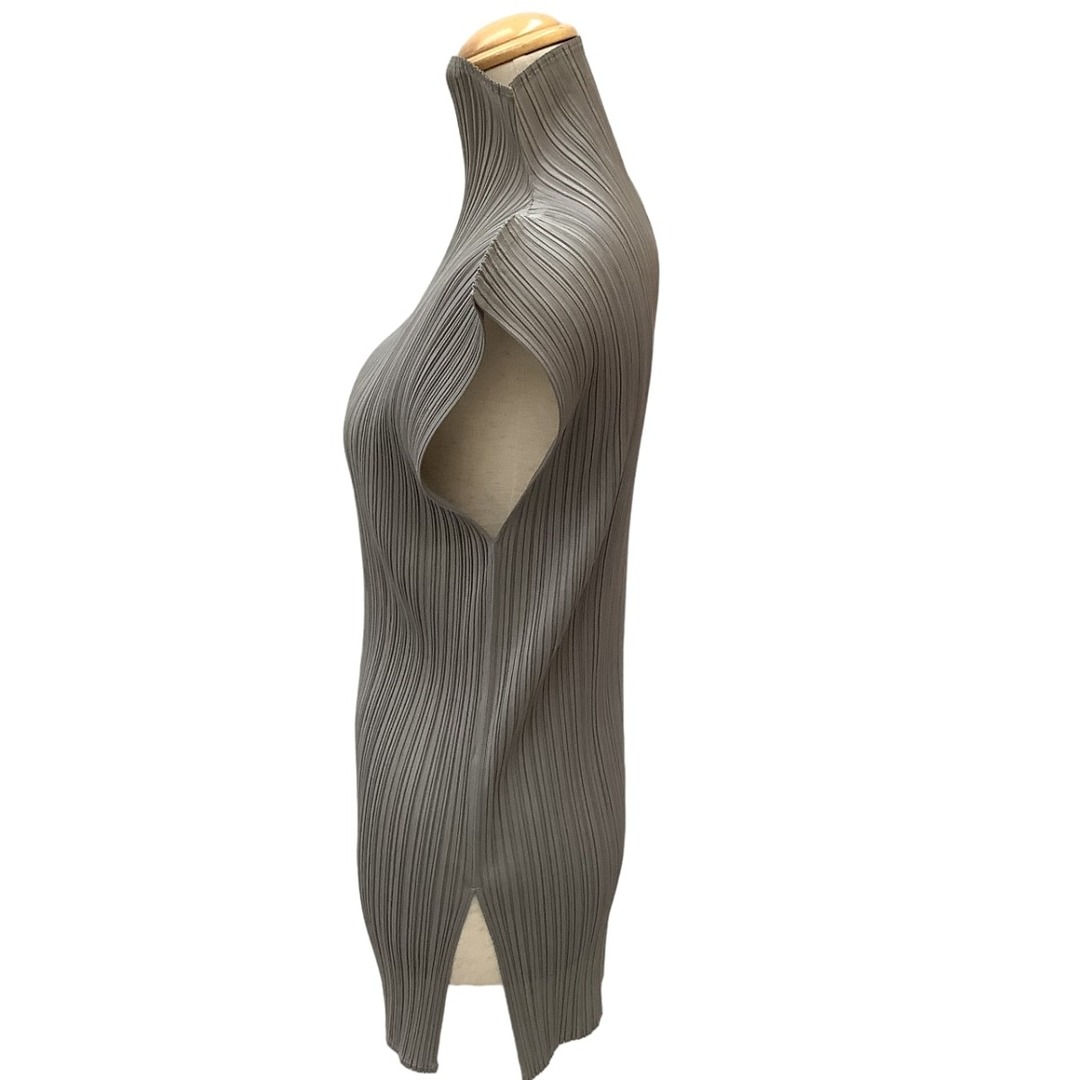 ISSEY MIYAKE(イッセイミヤケ)の♪♪ISSEY MIYAKE イッセイミヤケ PLEATS PLEASE ノースリーブカットソー チュニック  PP04-JK603 グレー レディースのトップス(Tシャツ(長袖/七分))の商品写真