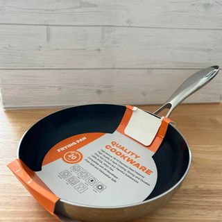 軽量 フライパン IH ガス　対応　20cm キッチン　料理　使いやすい(鍋/フライパン)