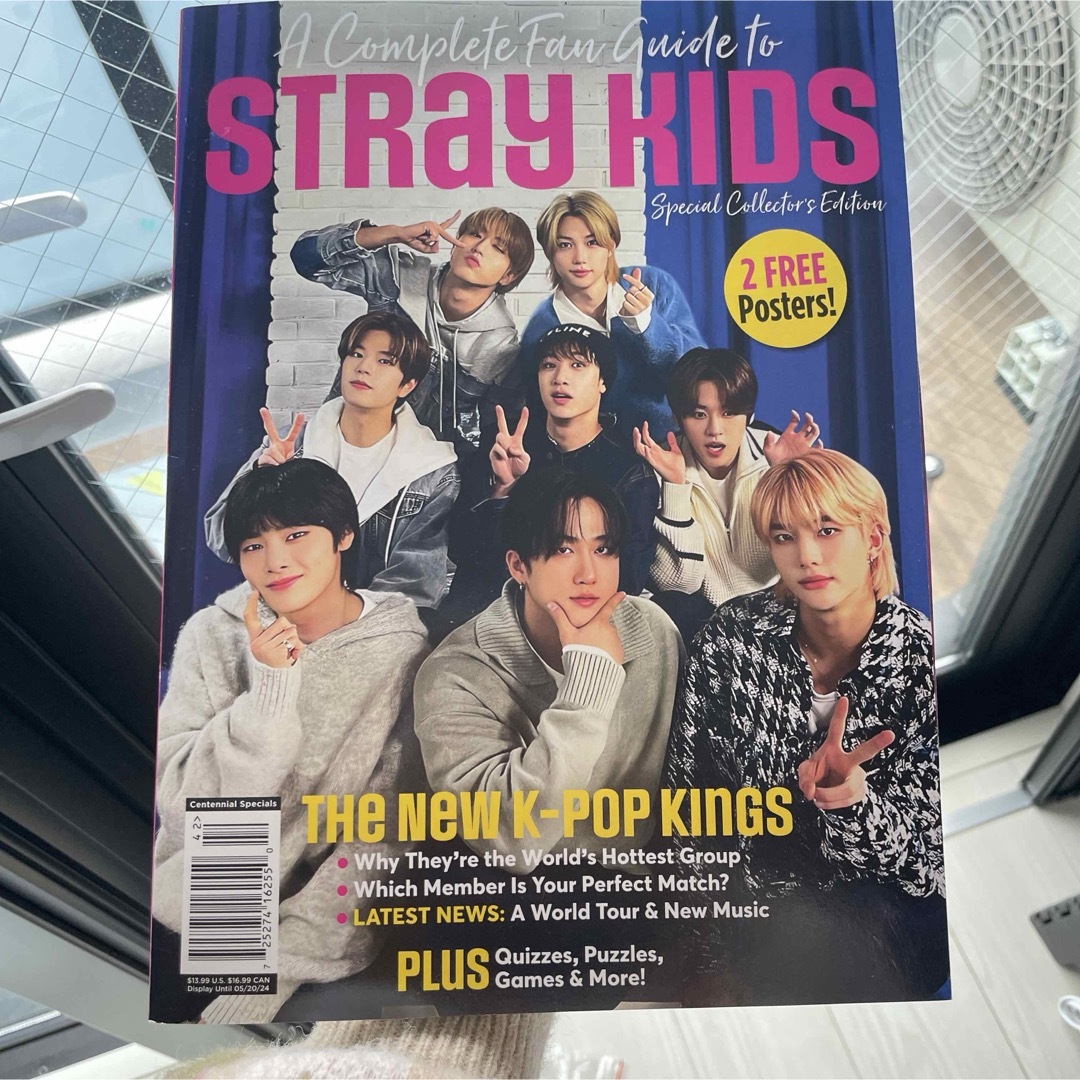 Stray Kids(ストレイキッズ)のstray kids コンプリートファンガイド(アメリカ・カナダ限定？) エンタメ/ホビーの雑誌(アート/エンタメ/ホビー)の商品写真