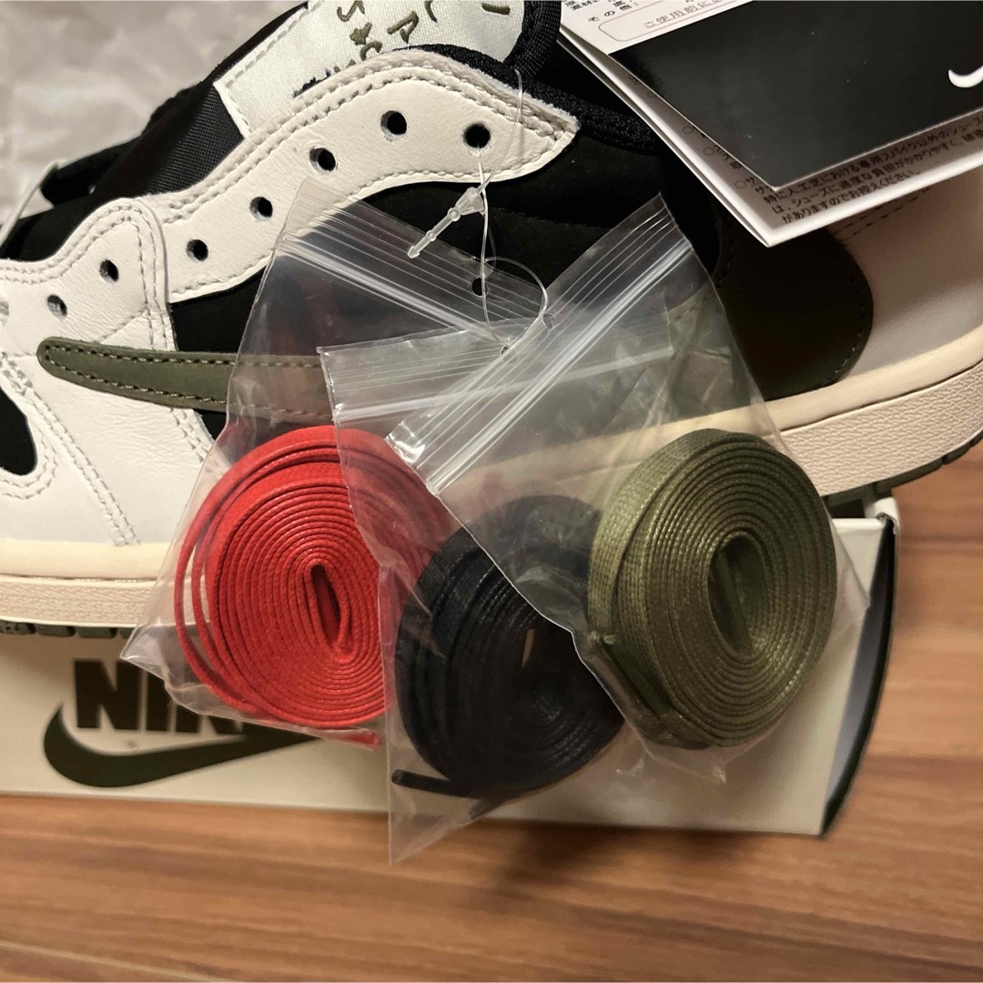 Jordan Brand（NIKE）(ジョーダン)の【新品黒タグ付】AJ1 x Travis Scott ミディアムオリーブ 28 レディースの靴/シューズ(スニーカー)の商品写真