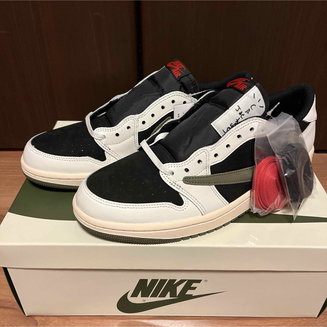 Jordan Brand（NIKE）(ジョーダン)の【新品黒タグ付】AJ1 x Travis Scott ミディアムオリーブ 28 レディースの靴/シューズ(スニーカー)の商品写真