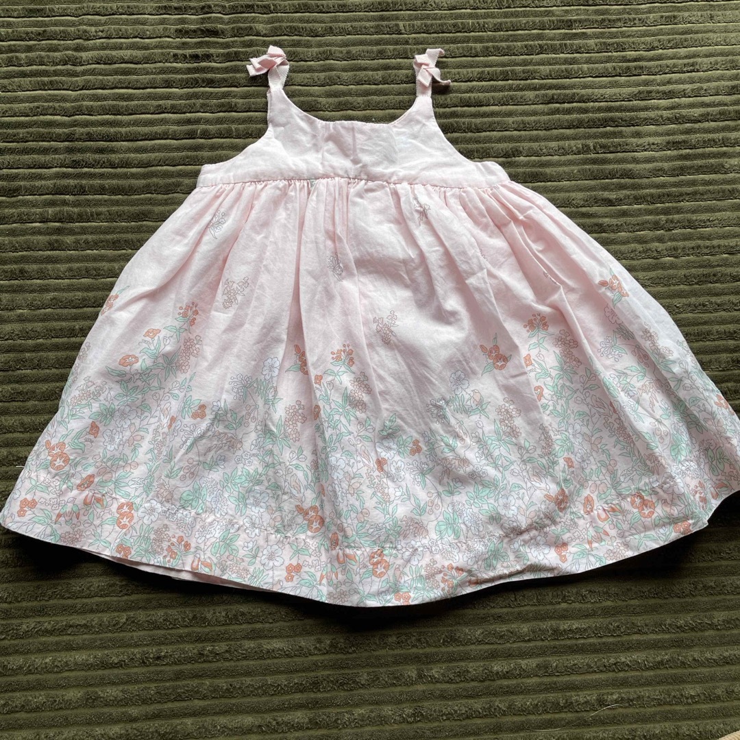 babyGAP(ベビーギャップ)のbabyGAPワンピース キッズ/ベビー/マタニティのベビー服(~85cm)(ワンピース)の商品写真