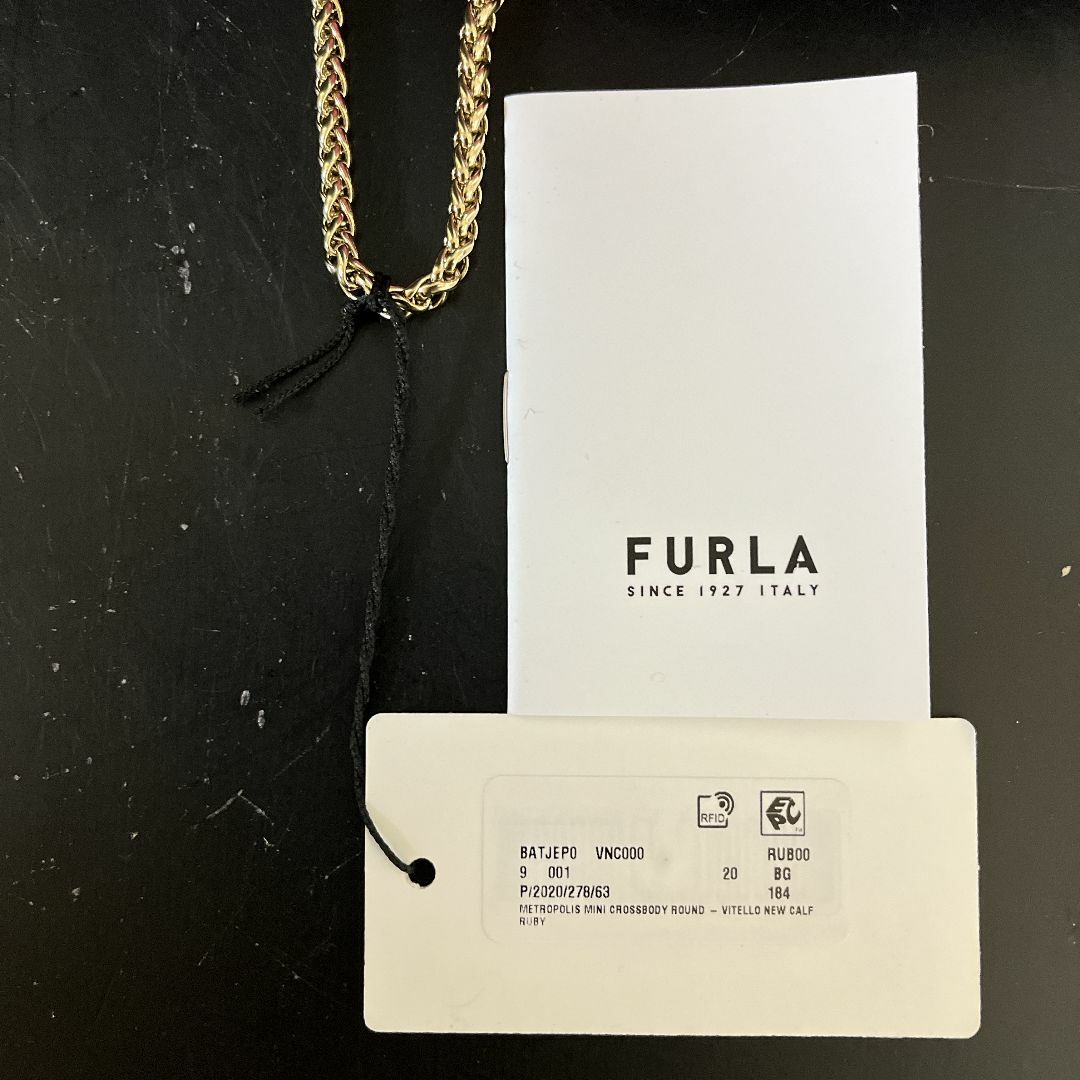 Furla(フルラ)のFURLA　 フルラ　ショルダーバッグ　レッド レディースのバッグ(ショルダーバッグ)の商品写真