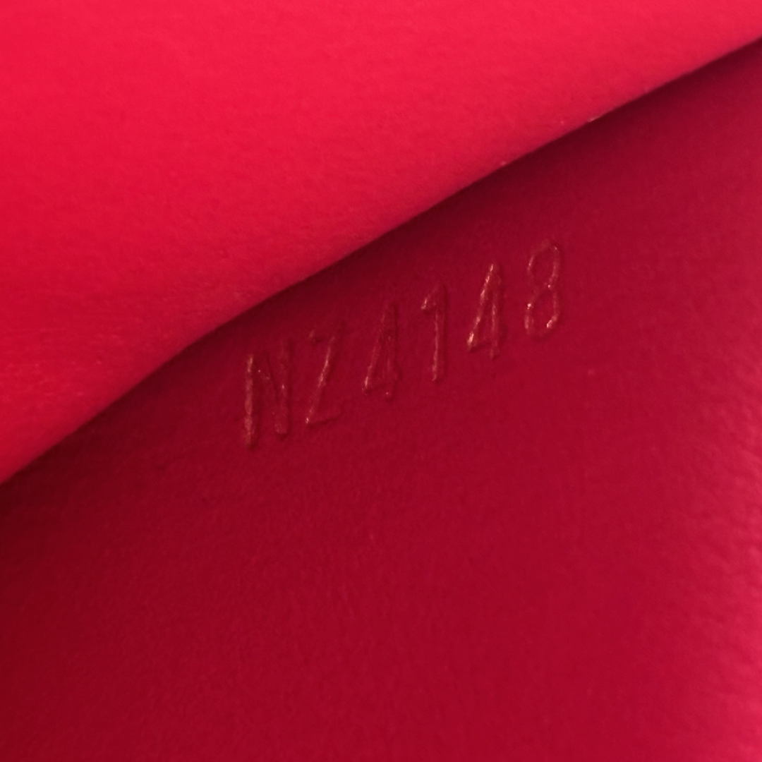 LOUIS VUITTON - ☆新品未使用☆ ルイヴィトン 三つ折り財布 LOUIS VUITTON - ☆新品未使用☆ ルイヴィトン 三つ折り財布