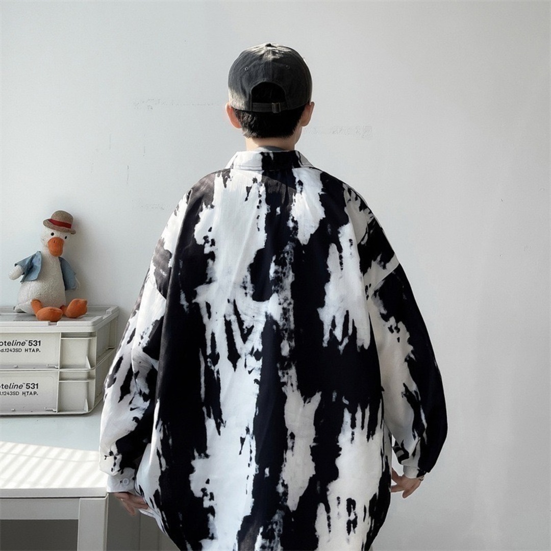 売れてます！モード　韓国　柄シャツ　黒白　個性　XL　メンズ