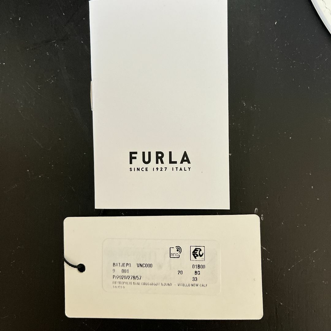 Furla(フルラ)のFURLA 　フルラ　ショルダーバッグ　ホワイト　 レディースのバッグ(ショルダーバッグ)の商品写真