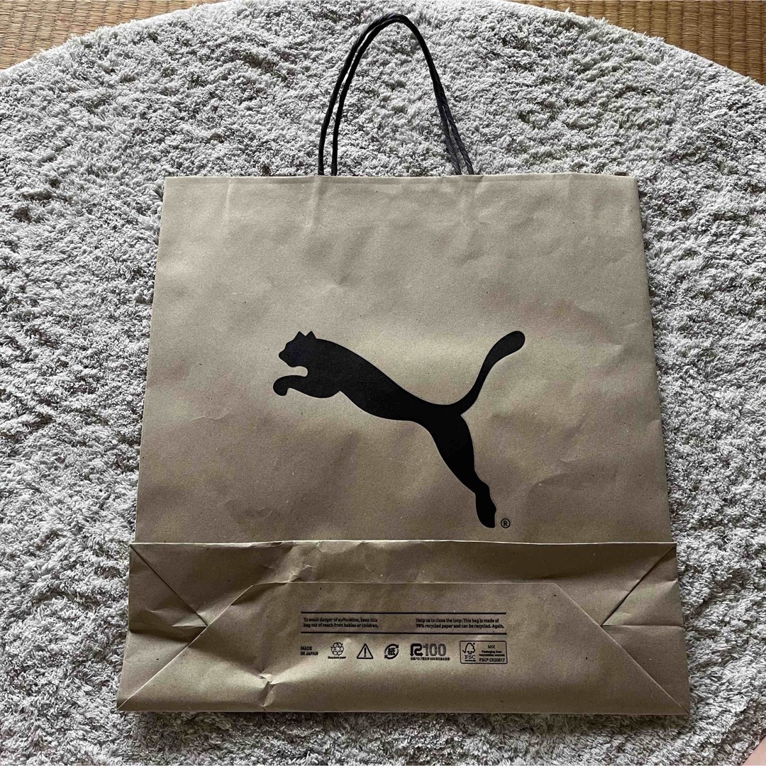 PUMA(プーマ)のPUMA  紙袋 レディースのバッグ(ショップ袋)の商品写真