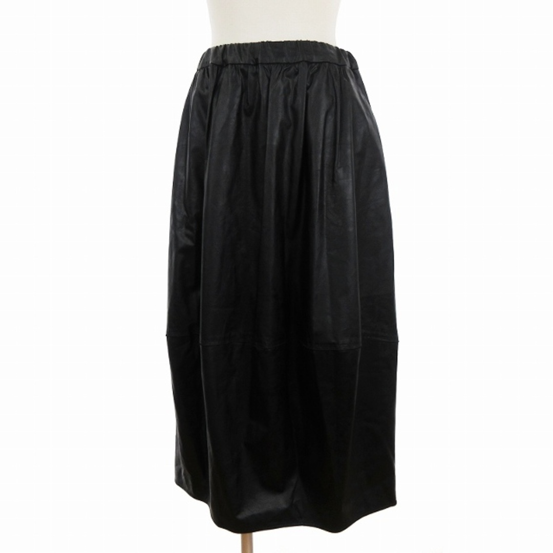 TOMORROWLAND(トゥモローランド)のトゥモローランド フェイクレザー ギャザー ミディスカート 黒 36 ■SM1 レディースのスカート(ロングスカート)の商品写真