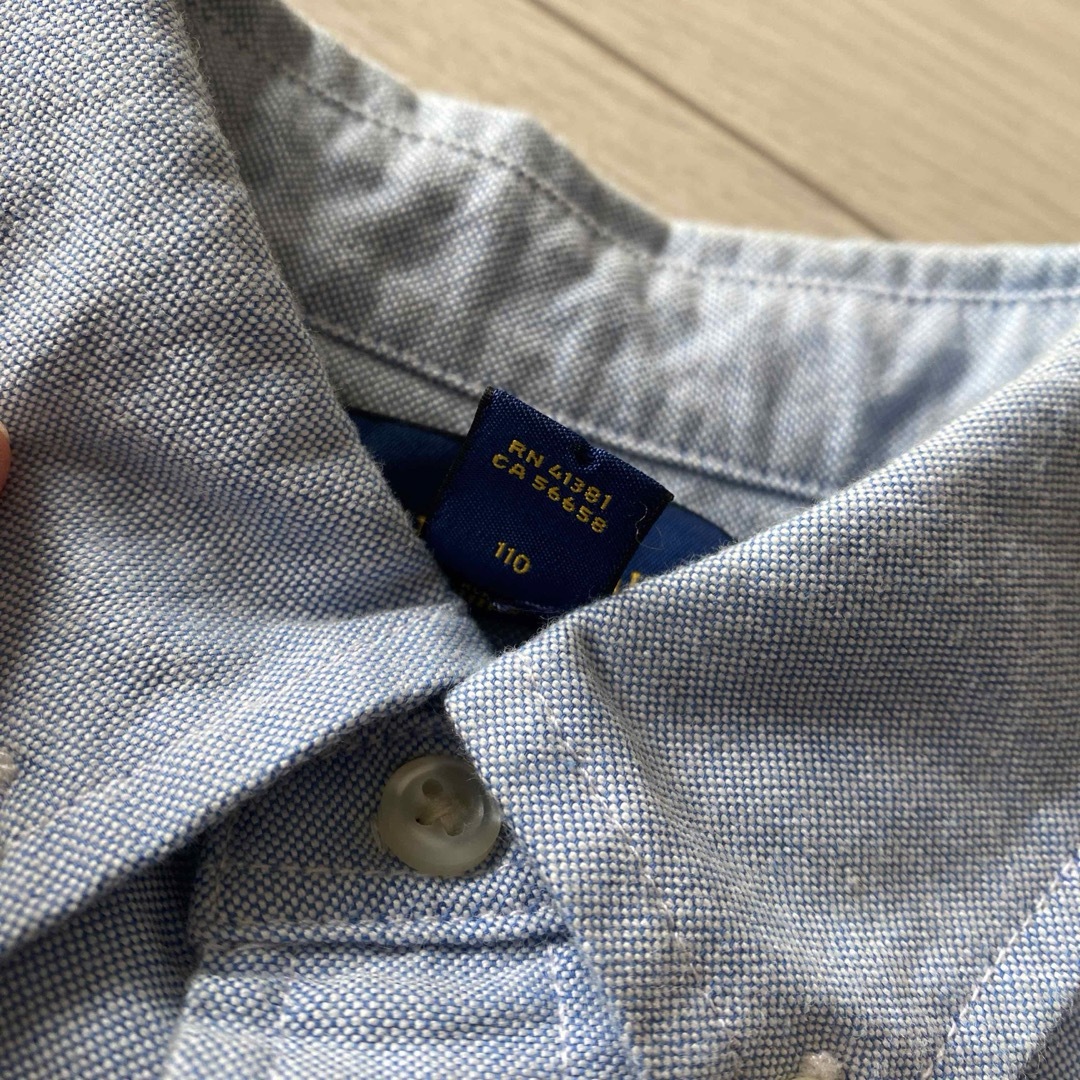 POLO RALPH LAUREN(ポロラルフローレン)の美品　ラルフローレン　ボタンダウンシャツ　デニム調水色　110 キッズ/ベビー/マタニティのキッズ服男の子用(90cm~)(ブラウス)の商品写真